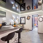 Апартаменти Golden Luxury House