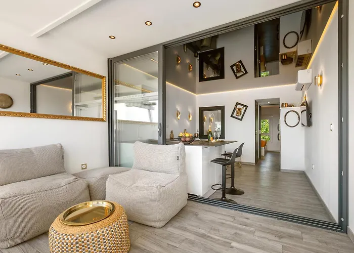 Golden Luxury House *